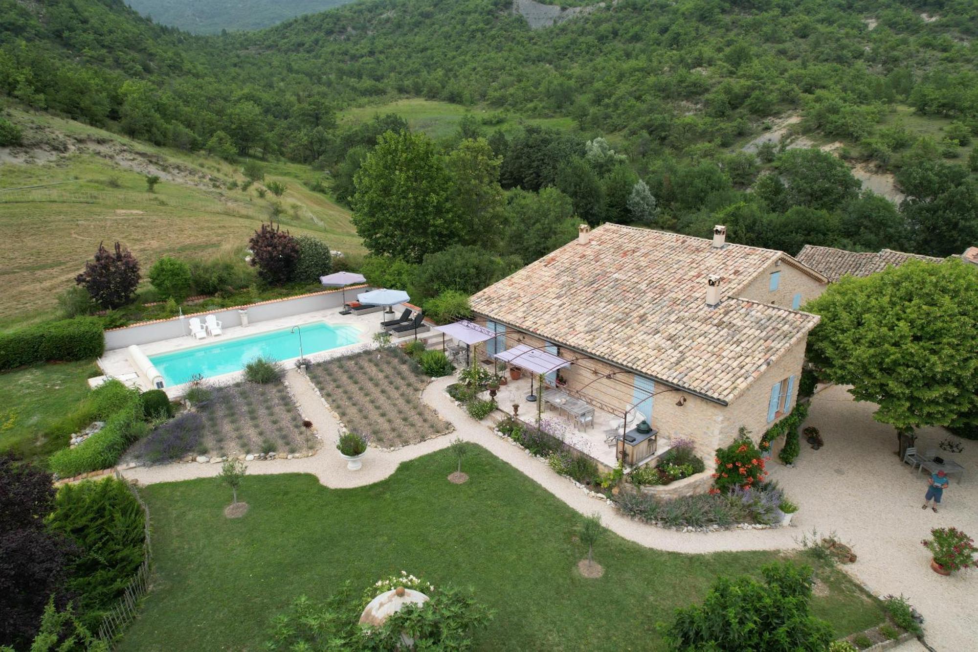 Mas Tulipe De Soie Bed & Breakfast Bevons Exterior photo
