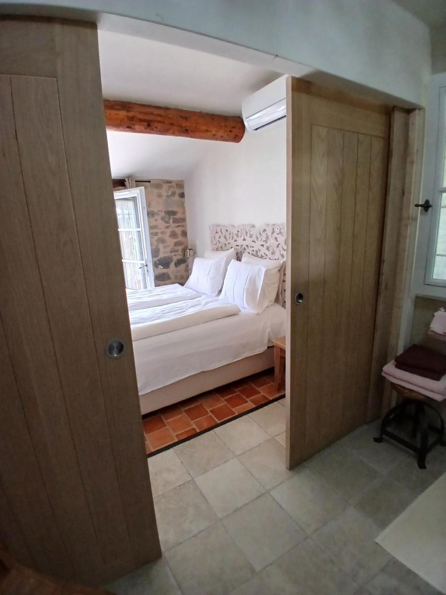 Mas Tulipe De Soie Bed & Breakfast Bevons Exterior photo